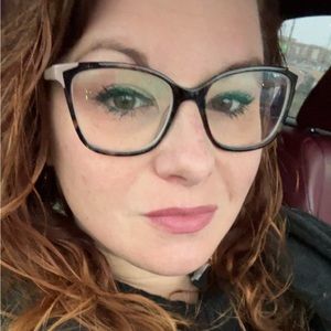 Meet your Posher, Ciera